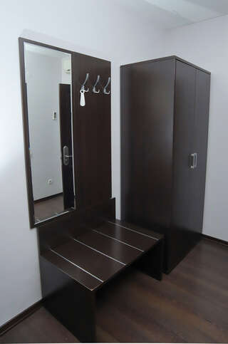 Гостиница Видноff Видное Бюджетный двухместный номер с 2 отдельными кроватями-4